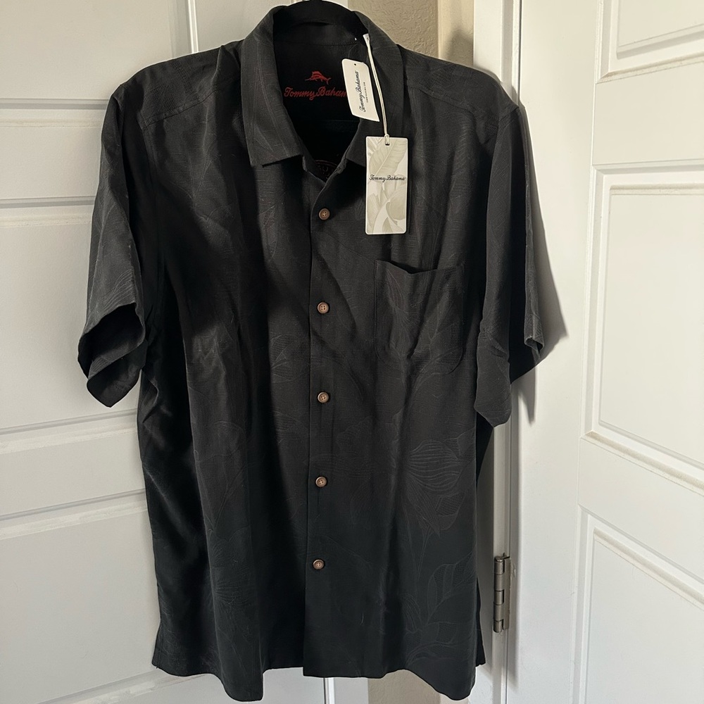 NWT Tommy Bahama Panel Back Shirt
